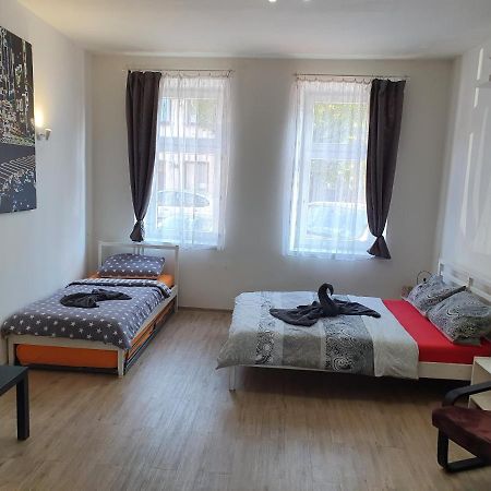 Ferienwohnung Skorkovskeho Business Brünn Exterior foto
