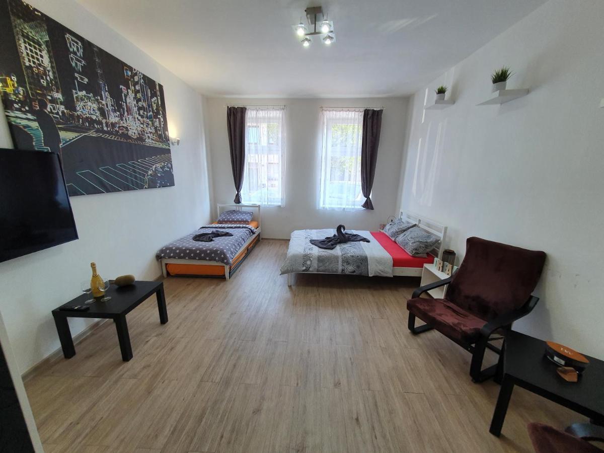 Ferienwohnung Skorkovskeho Business Brünn Exterior foto